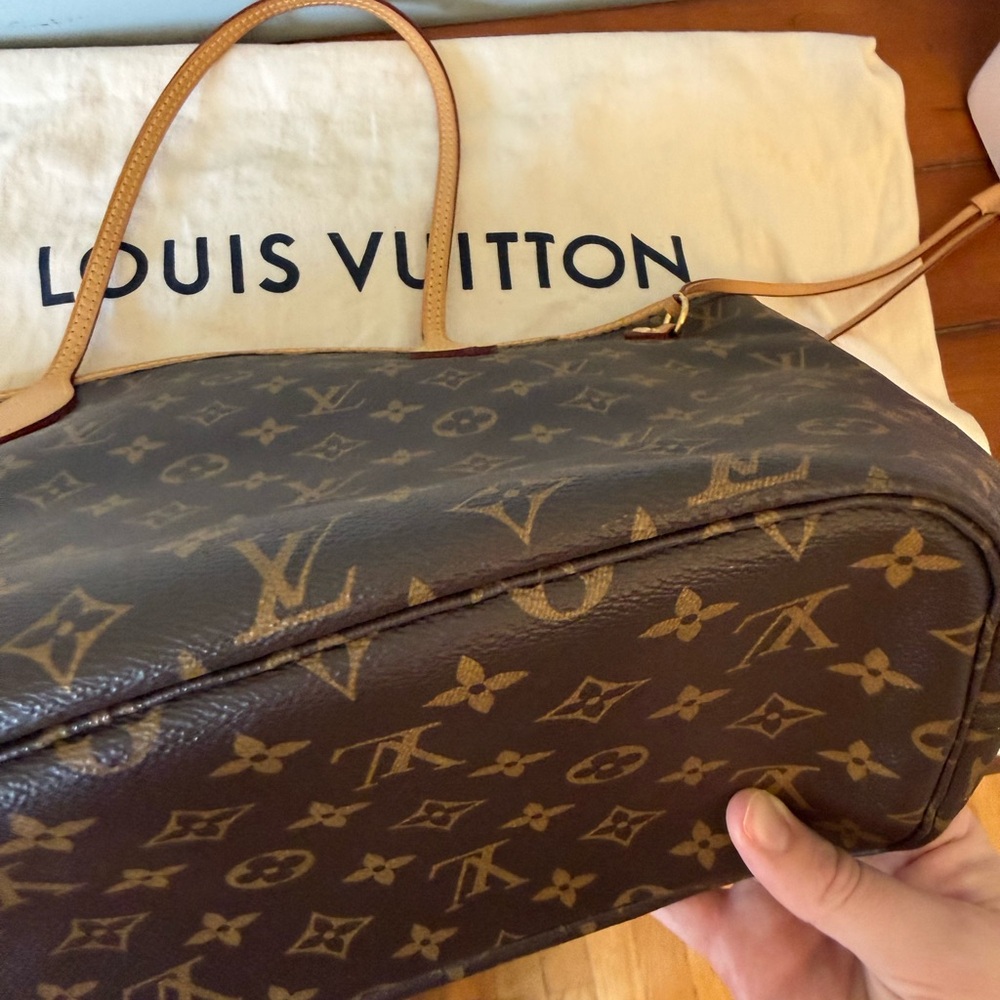Louis Vuitton Monogram Rose Ballerine Neverfull MM and Pouch - Picture 12 of 16